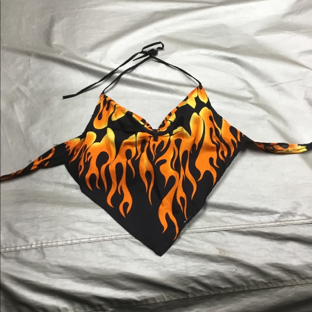 Women's bandanna top